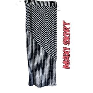 H&M Black and White Stripe Maxi Skirt / Size Small High Waist Long Skirt